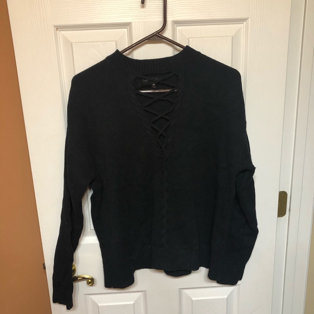 EUC KENDALL &KYLIE black sweater SZ M